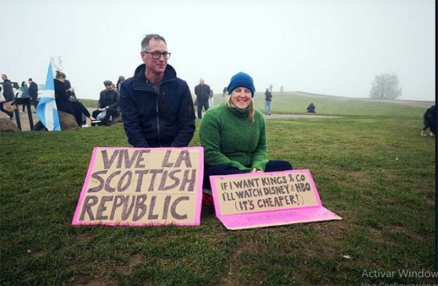 Carlos III reinará sobre una Escocia dividida sobre la independencia pero donde la monarquía tiene menos apoyo que en Inglaterra - 2, Foto 2