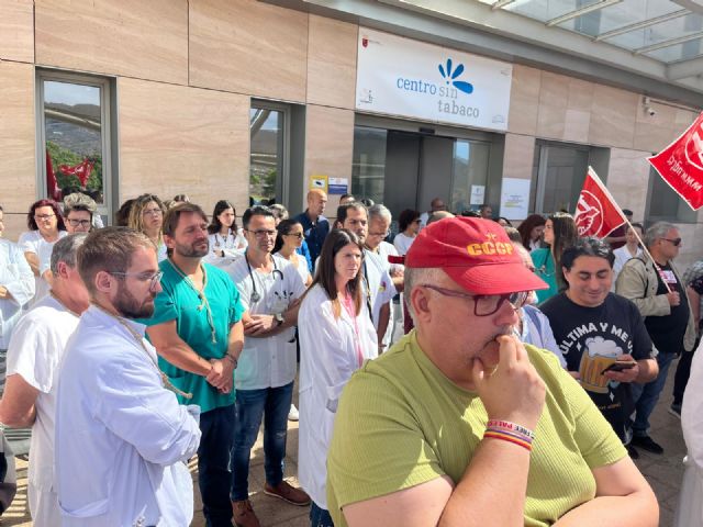 Los médicos de urgencias del área de  Cartagena dicen sentirse agotados, con la soga al cuello, y piden al SMS más personal y que  cese este maltrato continuado - 3, Foto 3