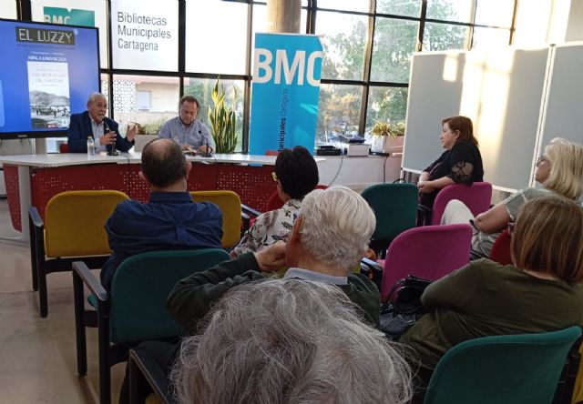 Juan Manzanares presenta su libro `Las murallas del Cantón: 150 años después´ - 2, Foto 2