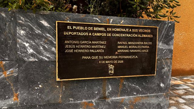 Beniel inaugura una placa en memoria de vecinos deportados a campos de concentración nazis tras la aprobación de una moción impulsada por IU en 2025 - 2, Foto 2