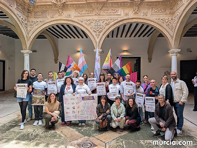 La Región de Murcia se vertebra por la diversidad: La Red Regional LGTBIAQ+ presenta en Lorca el calendario unificado de los Orgullos 2026 - 4, Foto 4