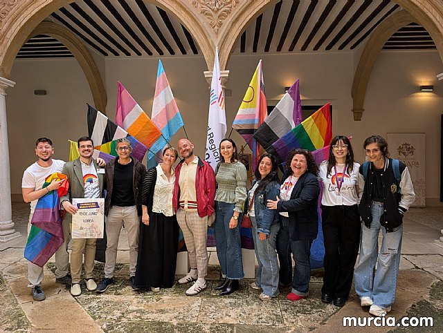 La Región de Murcia se vertebra por la diversidad: La Red Regional LGTBIAQ+ presenta en Lorca el calendario unificado de los Orgullos 2026 - 5, Foto 5