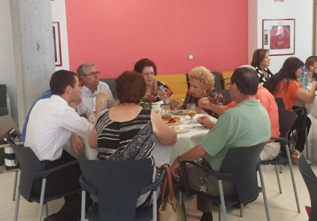 El director del Centro de Día de Personas Mayores se despide tras 34 años en el cargo - 3, Foto 3