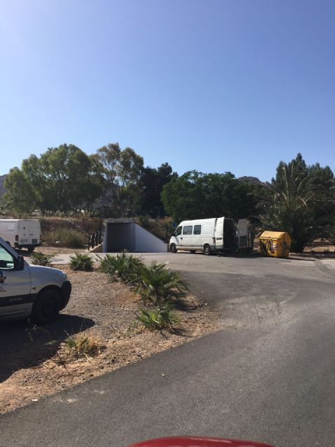 El PP denuncia que la empresa que gestiona 8 contratos de jardinería se deshace de las podas en contenedores municipales - 2, Foto 2