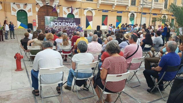 Podemos Región de Murcia presenta sus candidaturas ante 200 personas