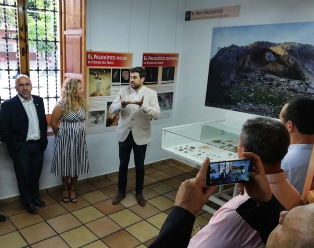 Alcantarilla disfruta de la exposición Más que cuevas, Arte Rupestre y Arqueología en el Cañón de Almadenes (Cieza, Murcia) - 2, Foto 2