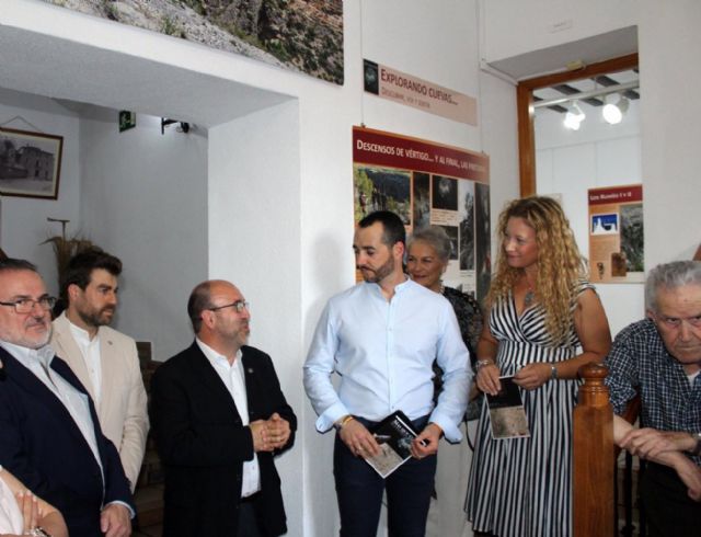 Alcantarilla disfruta de la exposición Más que cuevas, Arte Rupestre y Arqueología en el Cañón de Almadenes (Cieza, Murcia) - 3, Foto 3
