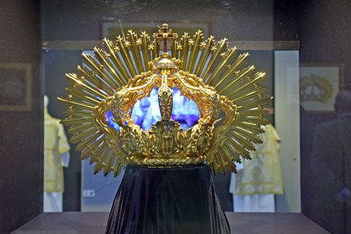 Inauguración Exposición “X Aniversario Coronación Canónica de María Stma de Reglas” de la Hermandad de los Panaderos de Sevilla - 4, Foto 4