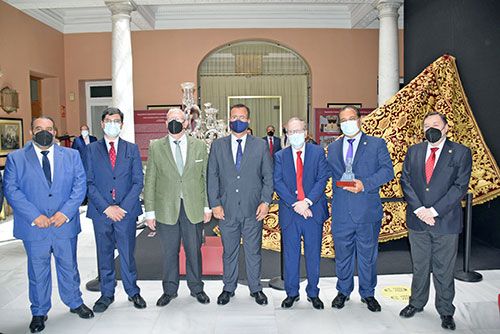 Inauguración Exposición “X Aniversario Coronación Canónica de María Stma de Reglas” de la Hermandad de los Panaderos de Sevilla - 5, Foto 5