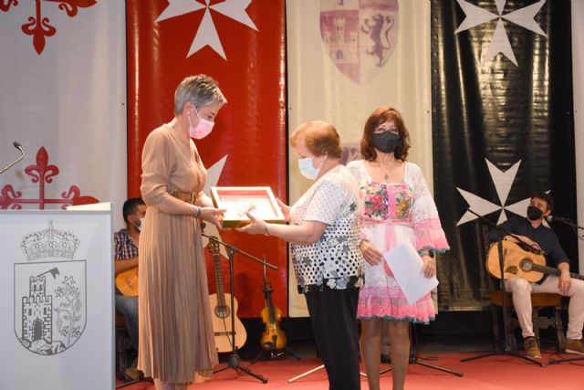 El ayuntamiento entrega las llaves de la villa a la asociación cultural folclórica rondalla de Calasparra - 1, Foto 1