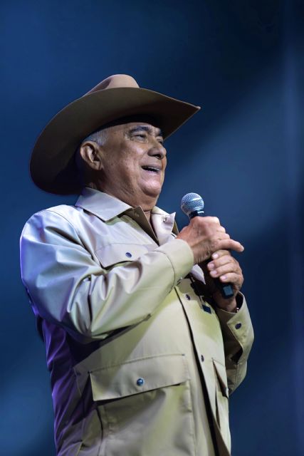 Reynaldo Armas lanza Cardenal Te Necesita tras llenar el Movistar Arena de Bogotá - 2, Foto 2