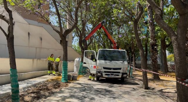 El Ayuntamiento renueva el pavimento del entorno del Palacio de los Deportes - 4, Foto 4