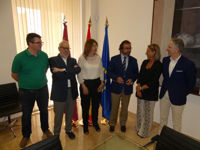 El consejero Pedro Rivera recibe a los representantes de la nueva junta de gobierno del Colegio de Procuradores de Murcia - 1, Foto 1