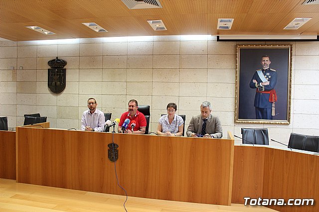 Se presenta la nueva Asociación contra la Línea de Alta Tensión 400 kV-Lorca Solar PV, Foto 1