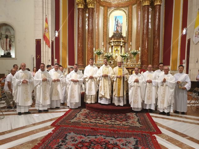 Javier Mateos recibe el sacerdocio de manos de Mons. Chico - 2, Foto 2