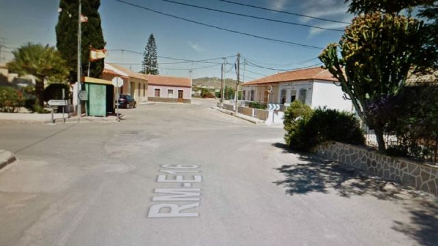 Los vecinos de San Isidro informan a MC de las necesidades de la zona en materia de seguridad y prestación sanitaria - 1, Foto 1