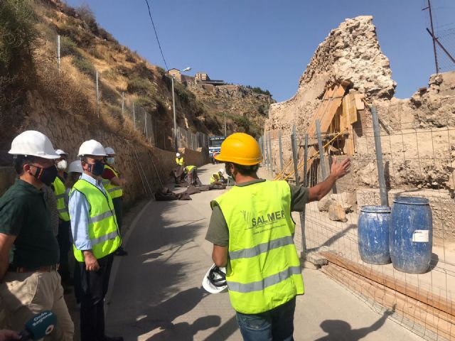 Mañana se abre al tráfico la carretera regional de La Parroquia por la que se accede al Castillo de Lorca - 1, Foto 1