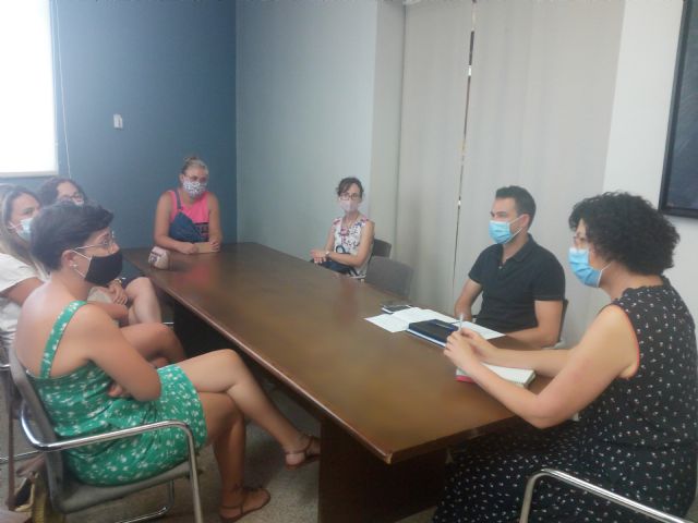 El Ayuntamiento de Puerto Lumbreras explica las medidas adoptadas ante el inicio del nuevo curso escolar a las AMPAs del municipio - 3, Foto 3