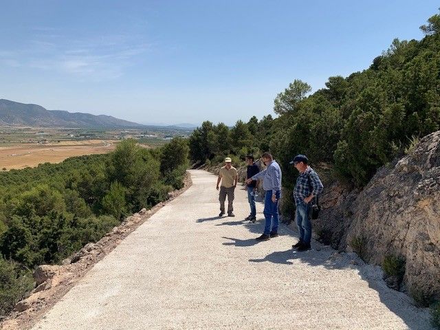 Reparan el camino de acceso a la garita de vigilancia de la Serrata de Caneja - 1, Foto 1