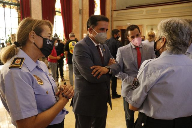 Murcia homenajea a sus primeras agentes de Policía Local - 2, Foto 2