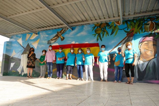 Un mural homenajea a las mujeres rurales en Galifa - 1, Foto 1