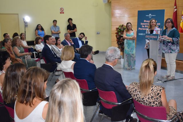Un proyecto municipal creará espacios de encuentro y aprendizaje para los mayores más vulnerables - 2, Foto 2