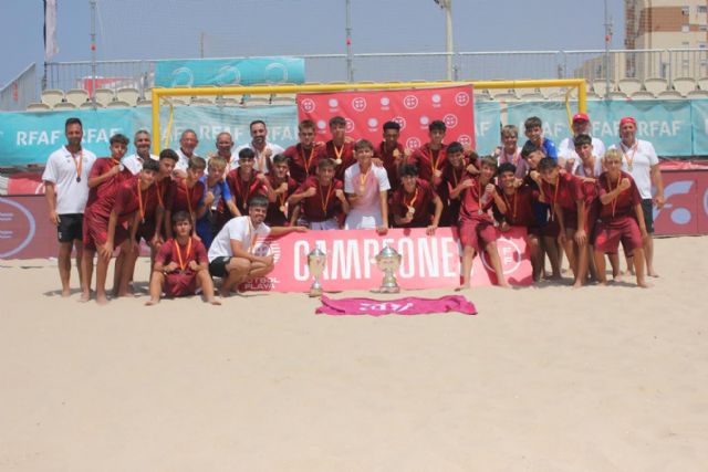 Oro y plata para la selección juvenil e infantil de fútbol playa - 2, Foto 2