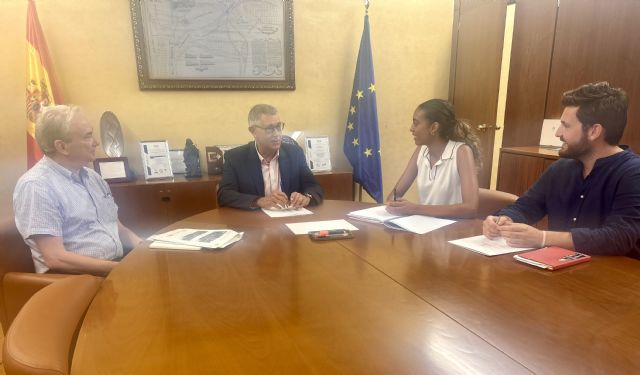 El presidente de la CHS celebra una reunin de trabajo con la alcaldesa de Alhama de Murcia, Foto 1