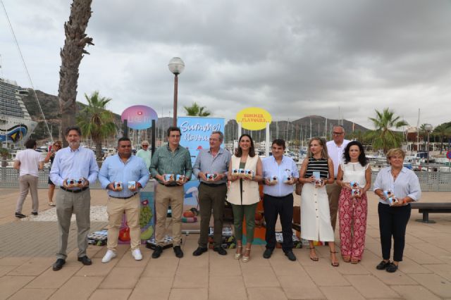 Apoexpa promoción la fruta de hueso de la Región entre más de 5.500 cruceristas que ha desembarcado en el Puerto de Cartagena - 3, Foto 3