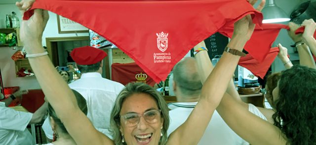 Sevilla . Chupinazo, vino rosado y caldereta,así se vivió San Fermín en Sevilla - 1, Foto 1