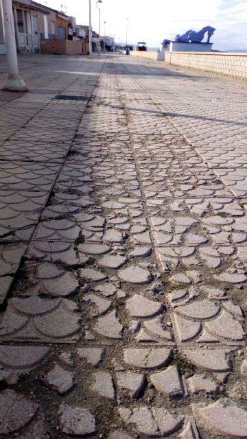 El PCAN denuncia dejación de funciones del Ayuntamiento en la reforma integral del paseo marítimo de Los Nietos - 2, Foto 2