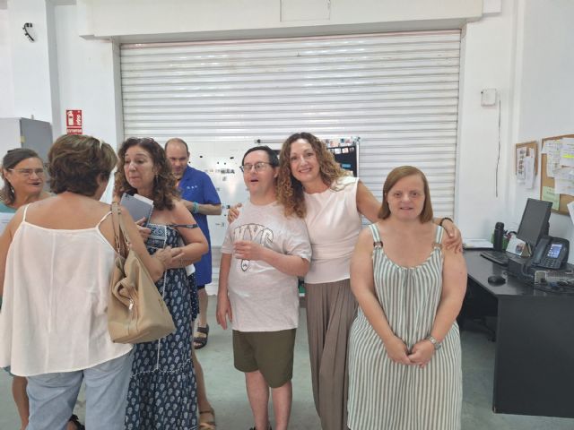 El Ayuntamiento de Murcia refuerza su compromiso con la inclusión y la autonomía de las personas con discapacidad intelectual a través de su colaboración con CEOM - 2, Foto 2