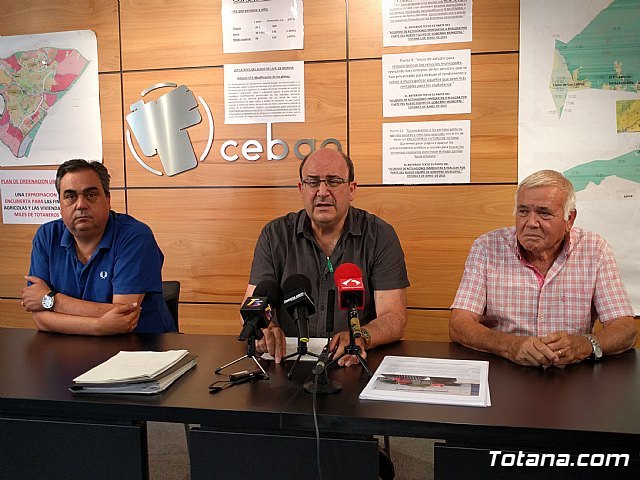 Rueda de prensa de CEBAG sobre el PGOM, Plan de Ajuste y otros asuntos de actualidad, Foto 1
