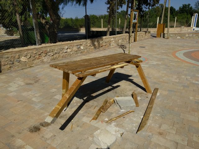 Identificados los autores de los actos vandálicos en el aparcamiento de La Era - 1, Foto 1