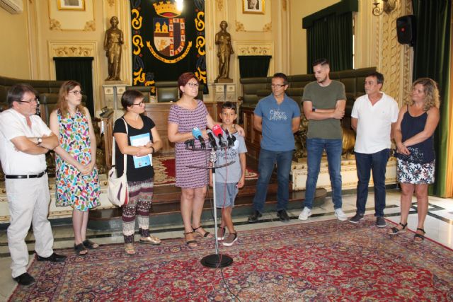 Recibido en el Ayuntamiento un niño saharaui que pasa el verano con una familia jumillana - 2, Foto 2