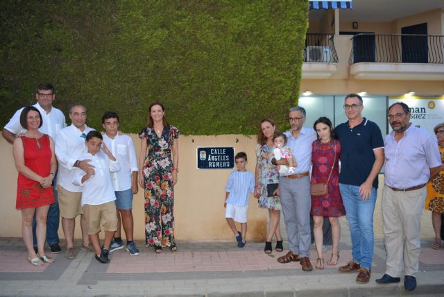 Dos calles de la urbanización Los Geráneos reciben los nombres de Ruggero Gasperet y Ángeles Romero - 2, Foto 2