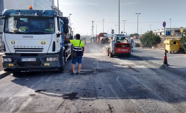 Comienza en La Serreta la segunda fase de las obras de asfaltado de las áreas empresariales de Molina de Segura - 1, Foto 1