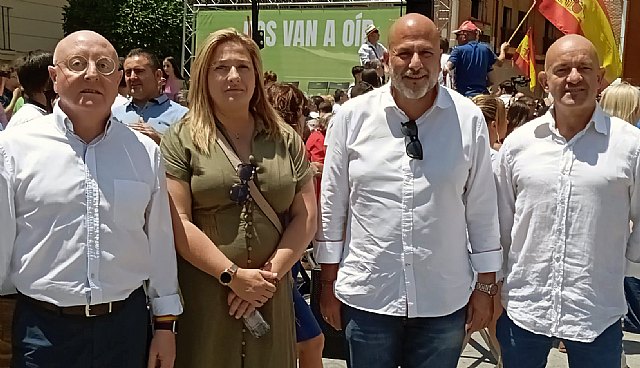 VOX: El tráfico de inmigrantes es la punta del iceberg de un círculo interminable de criminalidad y violencia - 1, Foto 1