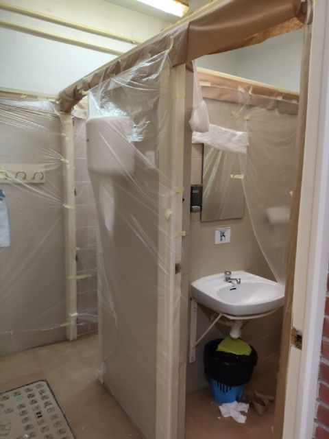 El Ayuntamiento acomete obras en dos CEIP de Santiago el Mayor para evitar filtraciones de agua y mejora de las instalaciones educativas - 4, Foto 4