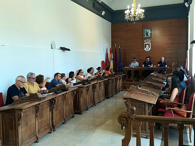 El equipo de gobierno valora el acuerdo unánime del pleno sobre el proceso de contratación del servicio de basuras - 1, Foto 1