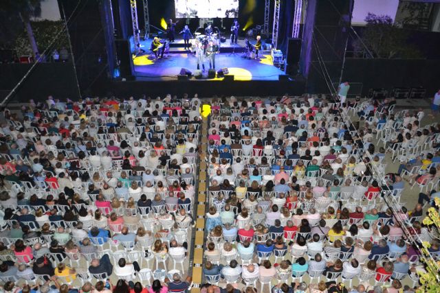 El concierto del Dúo Dinámico cierra con guinda la Feria y Fiestas de Calasparra - 3, Foto 3