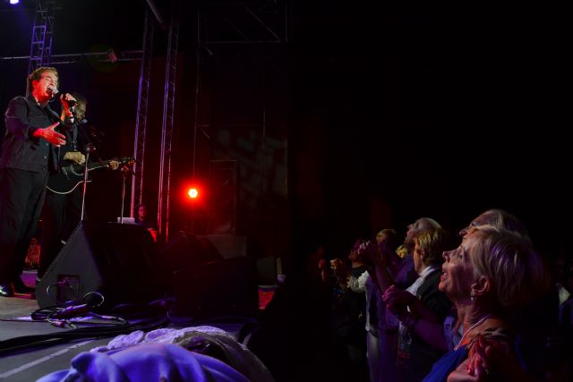 El concierto del Dúo Dinámico cierra con guinda la Feria y Fiestas de Calasparra - 5, Foto 5