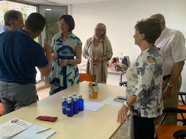 Isabel Franco se reúne con representantes de las asociaciones integradas en la Federación Regional de Salud Mental - 1, Foto 1