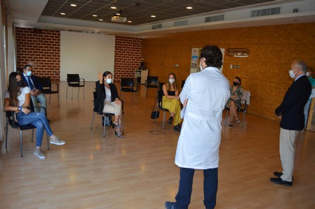 Ana Roa y Mª Magdalena Asensio, las universitarias Erasmus becadas por Fripozo para el curso 2020-21 - 3, Foto 3