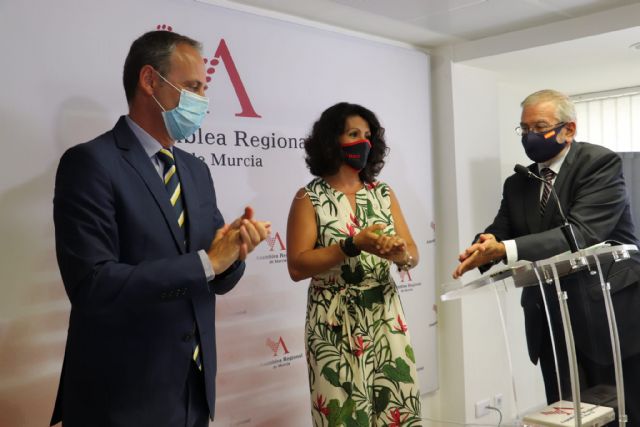 El Gobierno regional presenta en la Asamblea las 50 propuestas incluidas en el Pacto para mejorar y modernizar la Justicia en la Región - 2, Foto 2