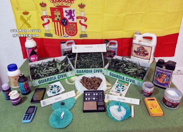 La Guardia Civil desmantela un punto de producción y venta de drogas en Mazarrón - 5, Foto 5