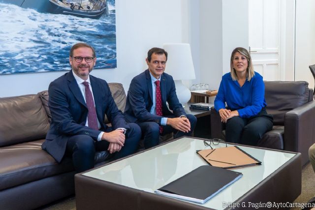 La alcaldesa confirma al nuevo director del Repsol su respaldo para seguir a la vanguardia de la transformación energética - 1, Foto 1