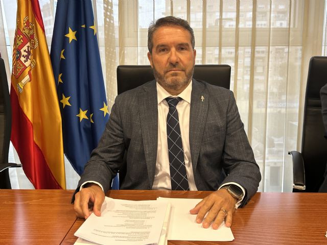 CROEM, APIRM y UGT inician las audiencias legislativas del Proyecto de Ley de simplificación administrativa - 1, Foto 1