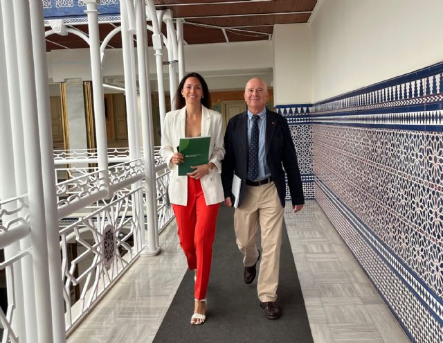 VOX denuncia el “fracaso histórico” de la simplificación administrativa en la Región de Murcia - 1, Foto 1