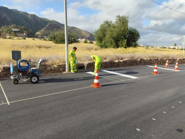 El Ayuntamiento renueva 1.545m2 de asfalto en el Camino San José de Los Garres mejorando la seguridad vial de los usuarios - 2, Foto 2